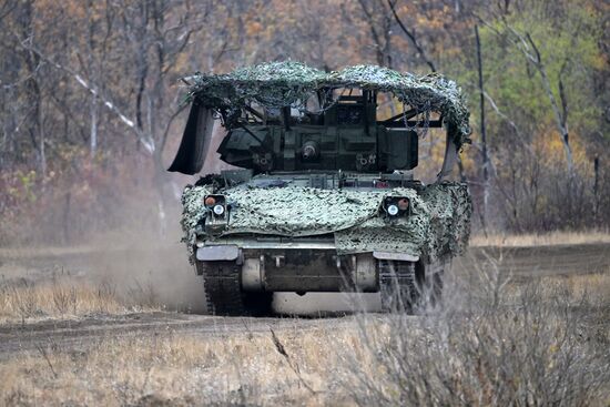 Подразделение ЦВО использует трофейную БМП М-2 Bradley производства США