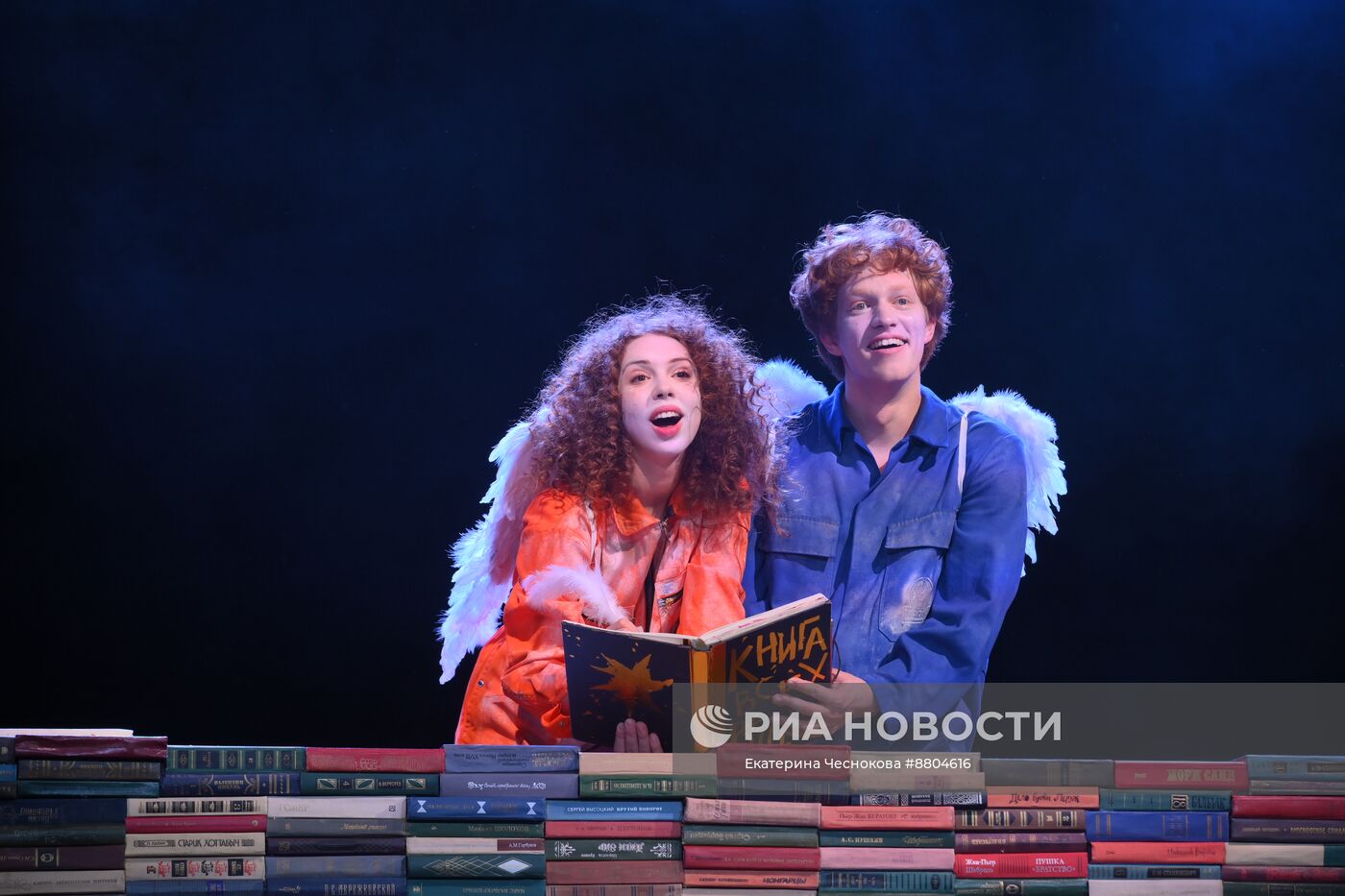 Спектакль "Добрый властитель быков" в театре "Шалом"