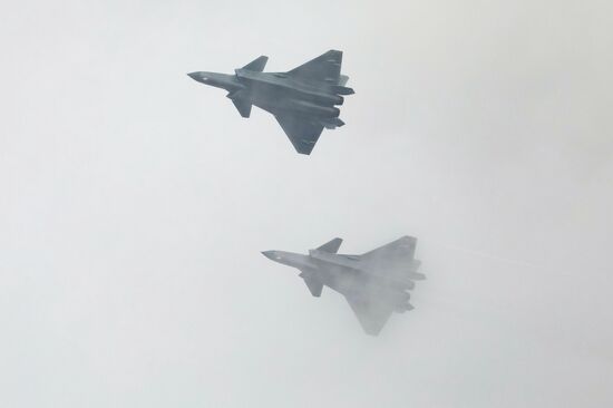 Международный аэрокосмический салон Airshow China 2024