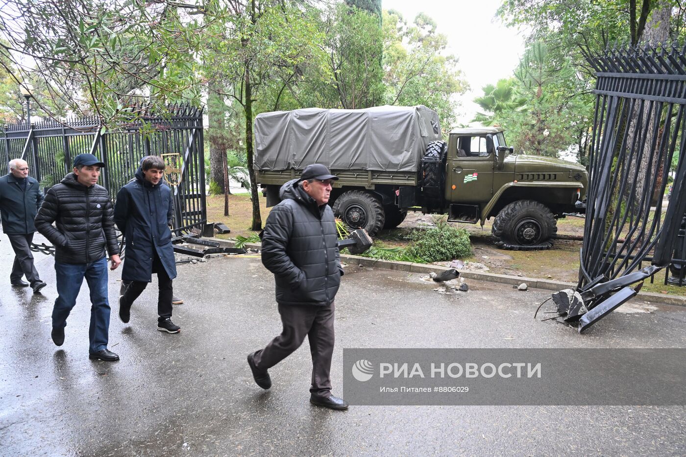 Акция протеста абхазской оппозиции в Сухуме