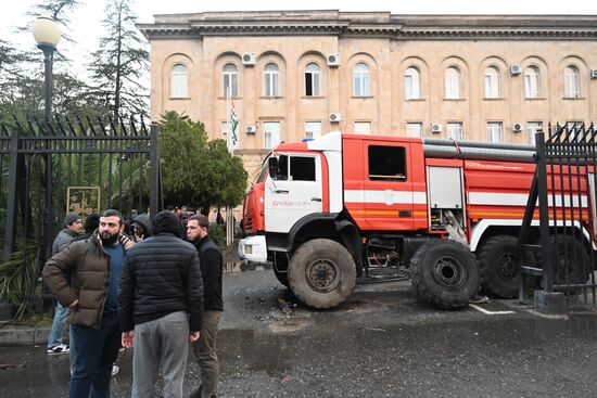 Акция протеста абхазской оппозиции в Сухуме