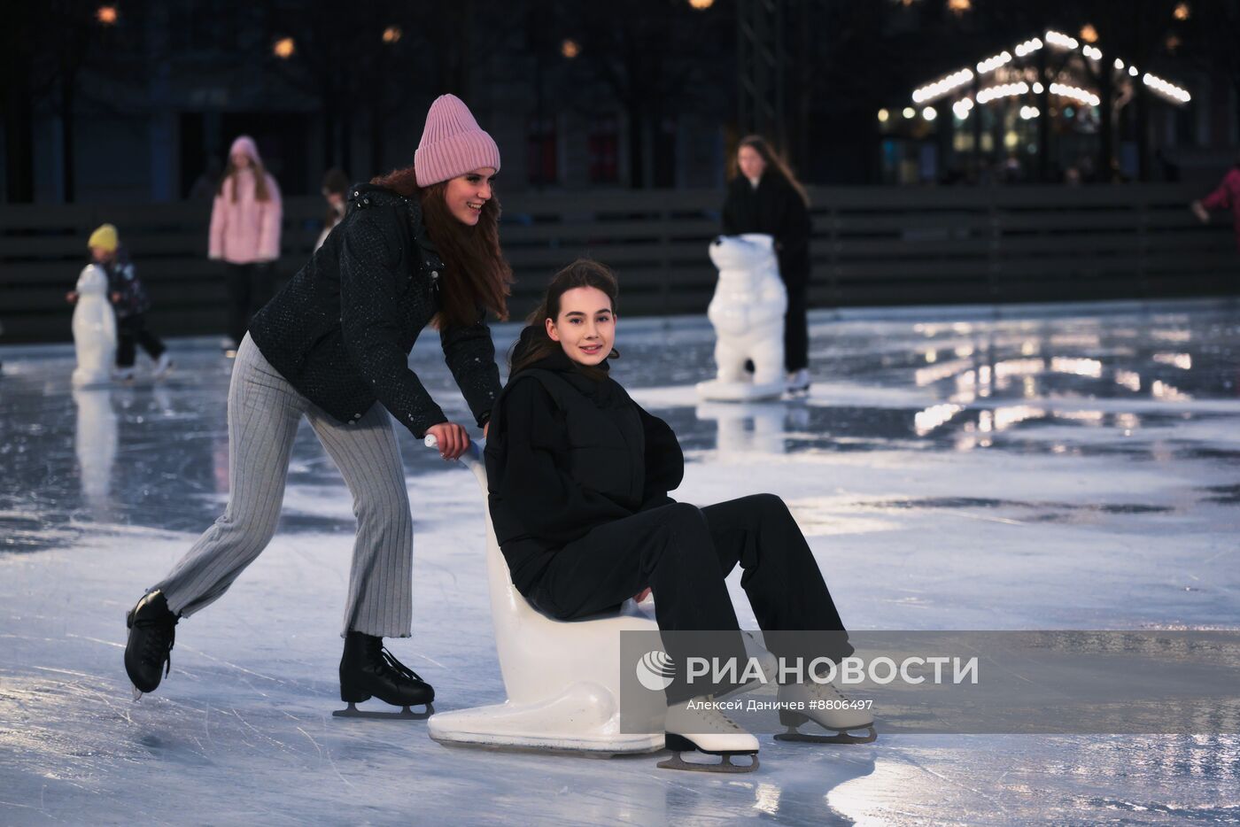 Открытие катка на Новой Голландии в Санкт-Петербурге