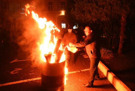 Акция протеста абхазской оппозиции в Сухуме