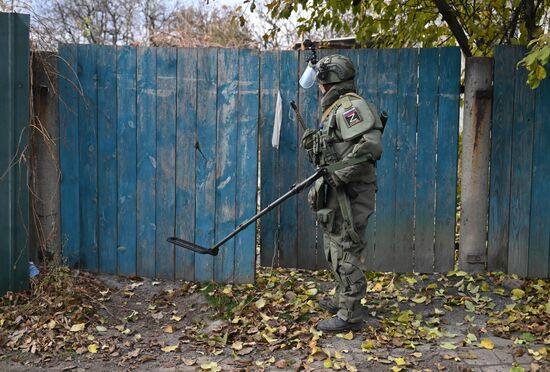 Разминирование Селидово в ДНР 91-м инженерно-саперным полком группировки войск "Центр"