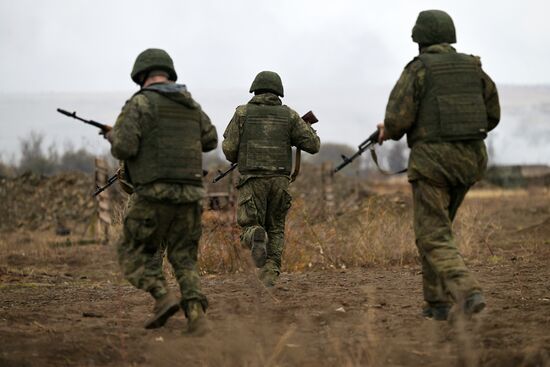 Боевая подготовка штурмовых подразделений 30-й мотострелковой бригады ЦВО в ДНР