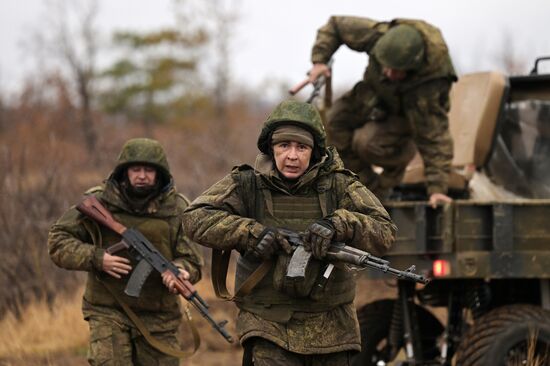 Боевая подготовка штурмовых подразделений 30-й мотострелковой бригады ЦВО в ДНР