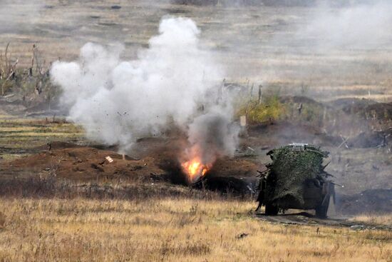 Боевая подготовка штурмовых подразделений 30-й мотострелковой бригады ЦВО в ДНР