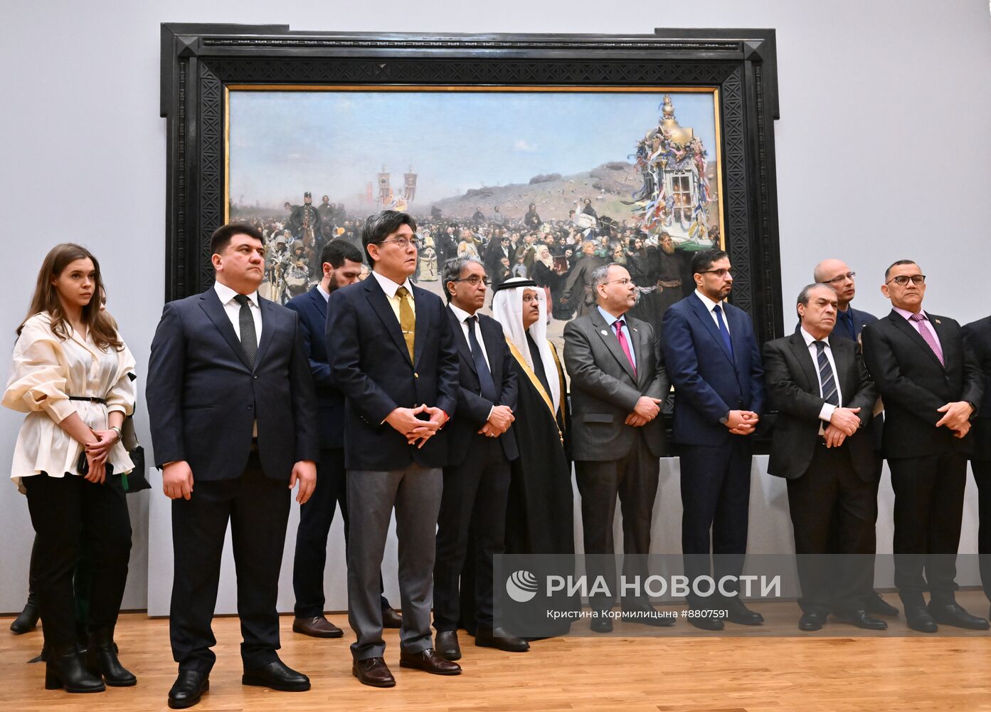 Закрытый показ выставки "Передвижники"