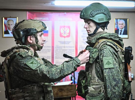 Награждение артиллеристов группировки войск "Центр" в честь Дня ракетных войск и артиллерии