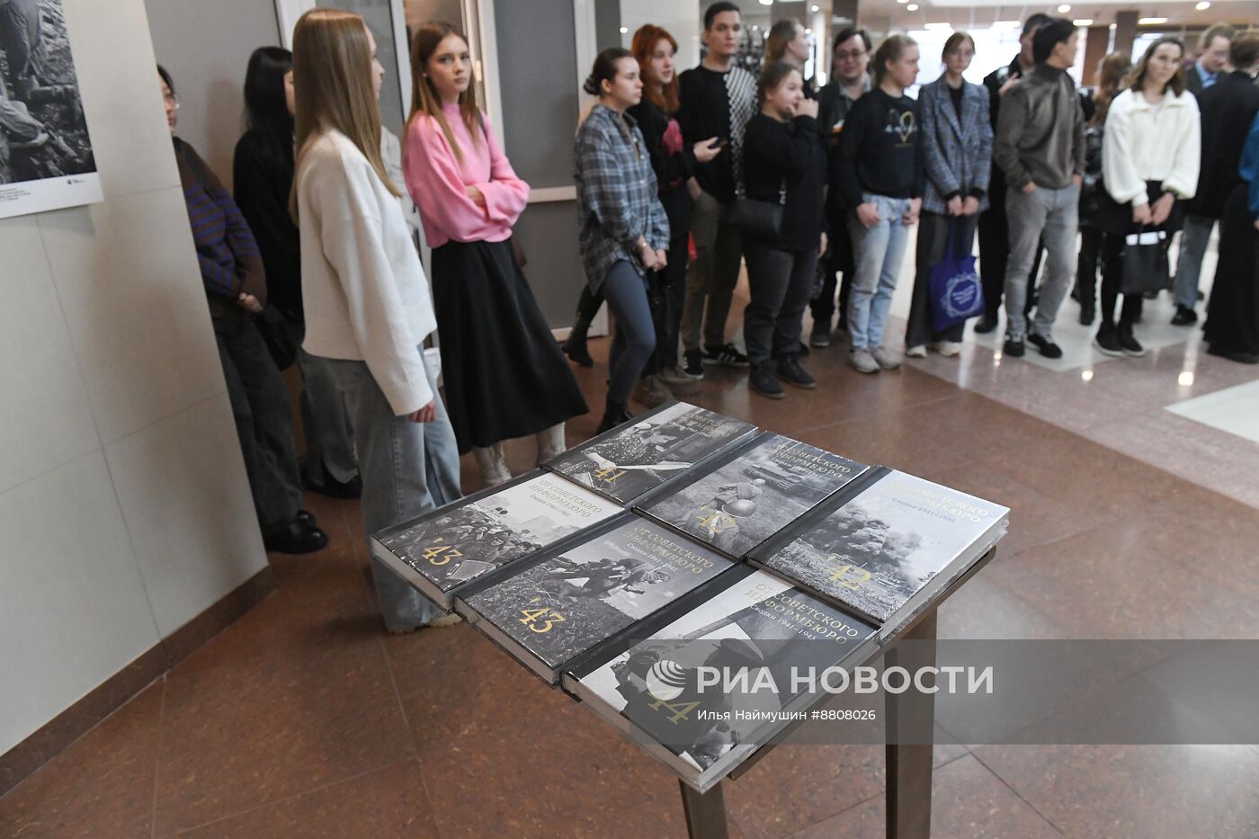 Открытие фотовыставки "Освобождение. Путь к победе. Тыл" в Красноярске