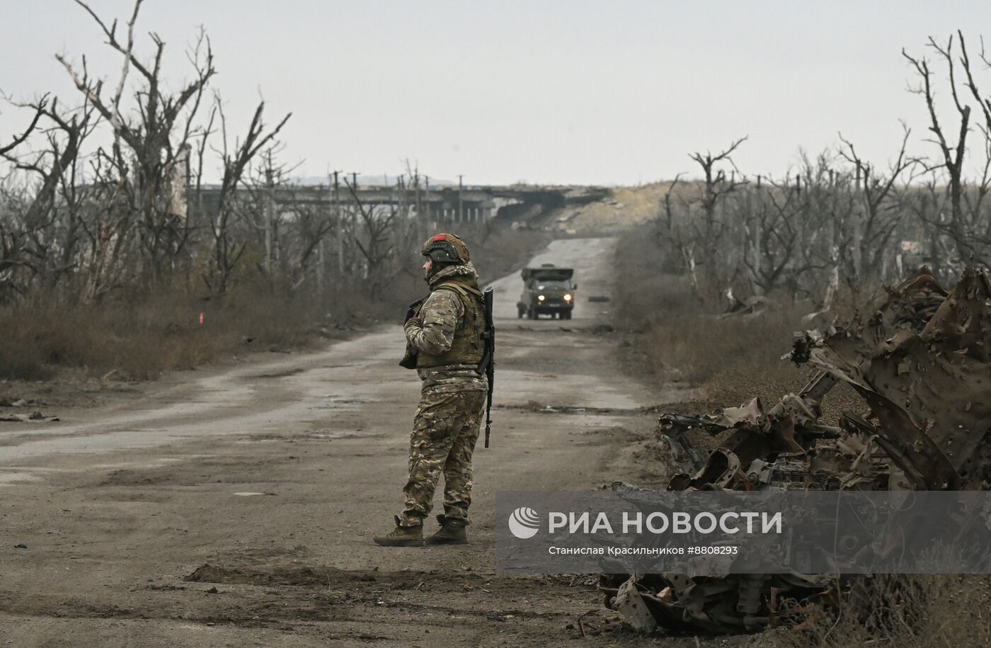 Расчистка и разминирование дорог в Покровском районе ДНР саперами 12-й инженерно-саперной бригады группировки войск "Центр" 