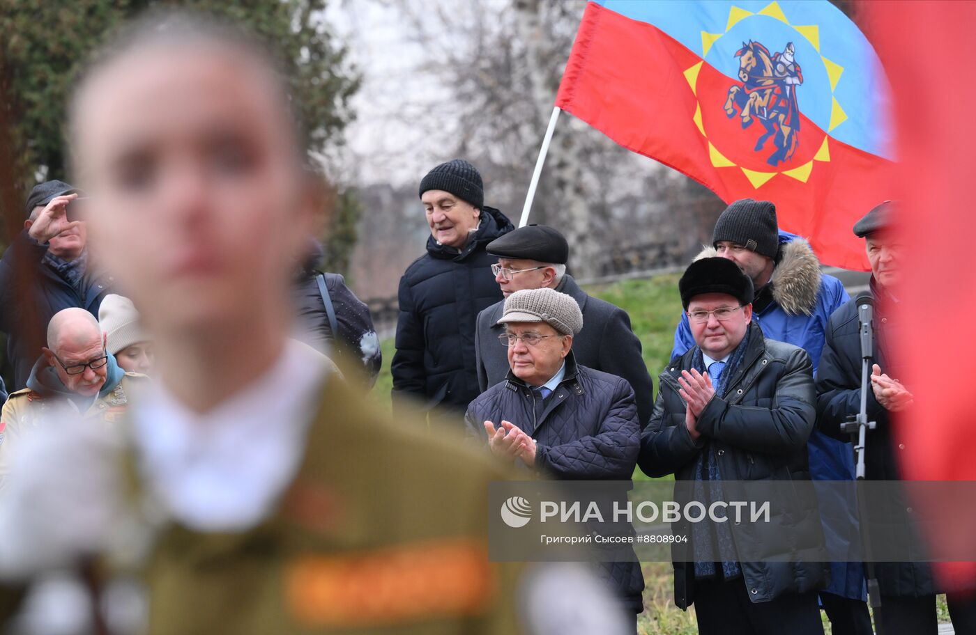 Закладка памятной плиты в честь 65-летия движения студенческих отрядов