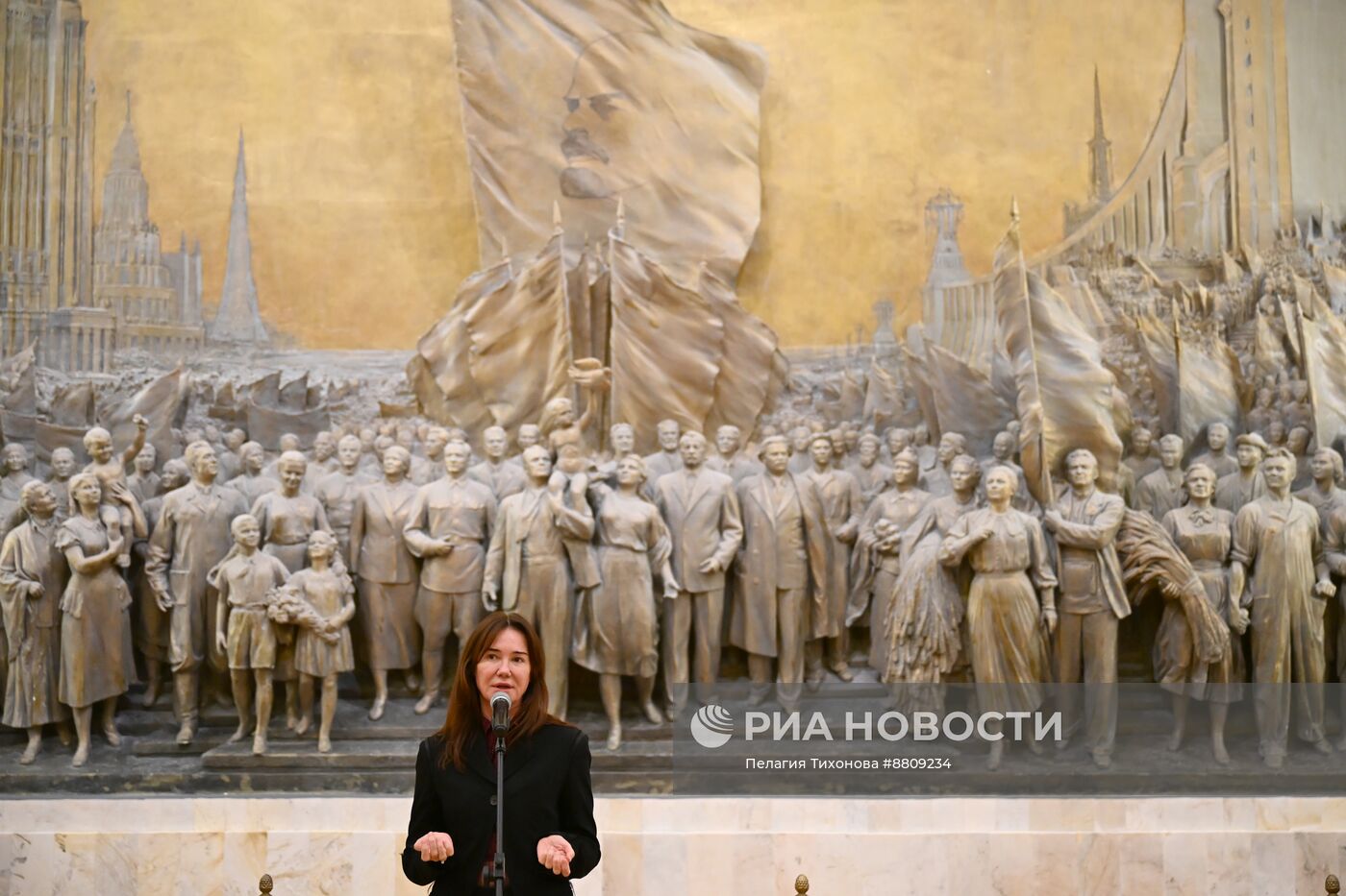 Открытие выставки Третьяковской галереи на ВДНХ