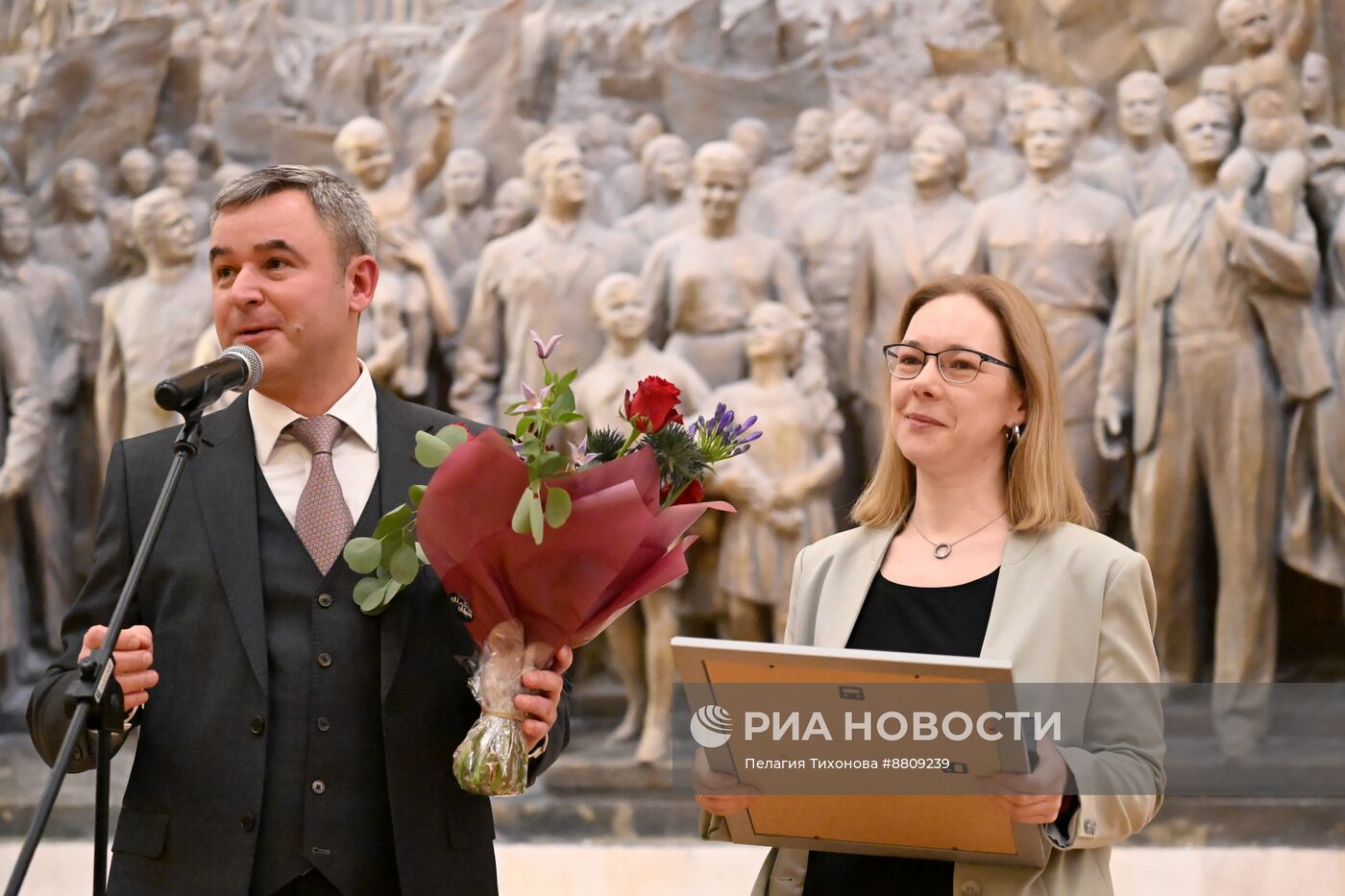 Открытие выставки Третьяковской галереи на ВДНХ