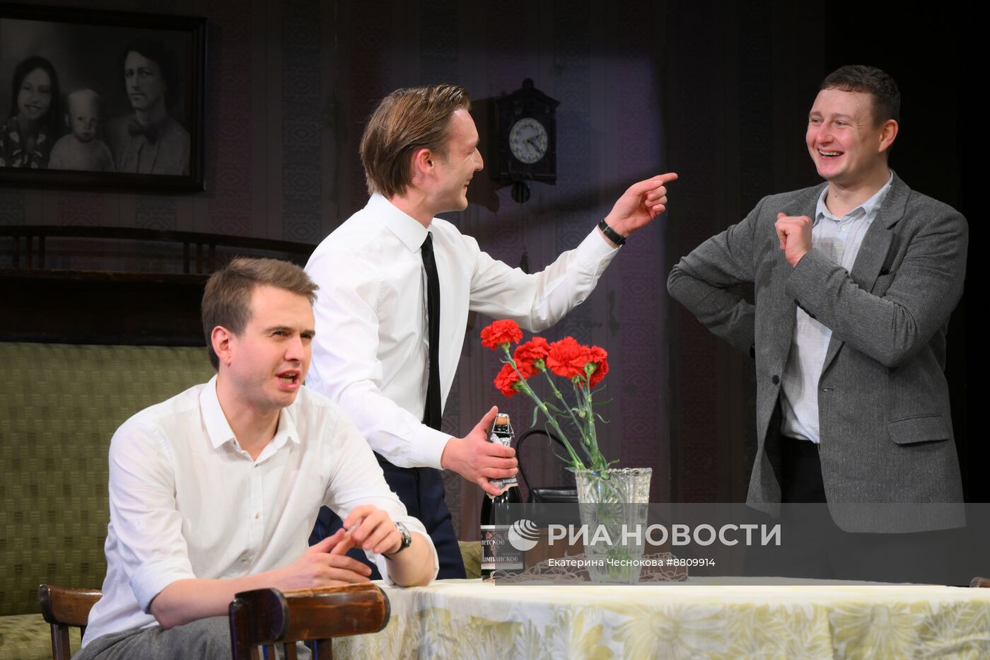 Спектакль "Старший сын" в театре "Современник"