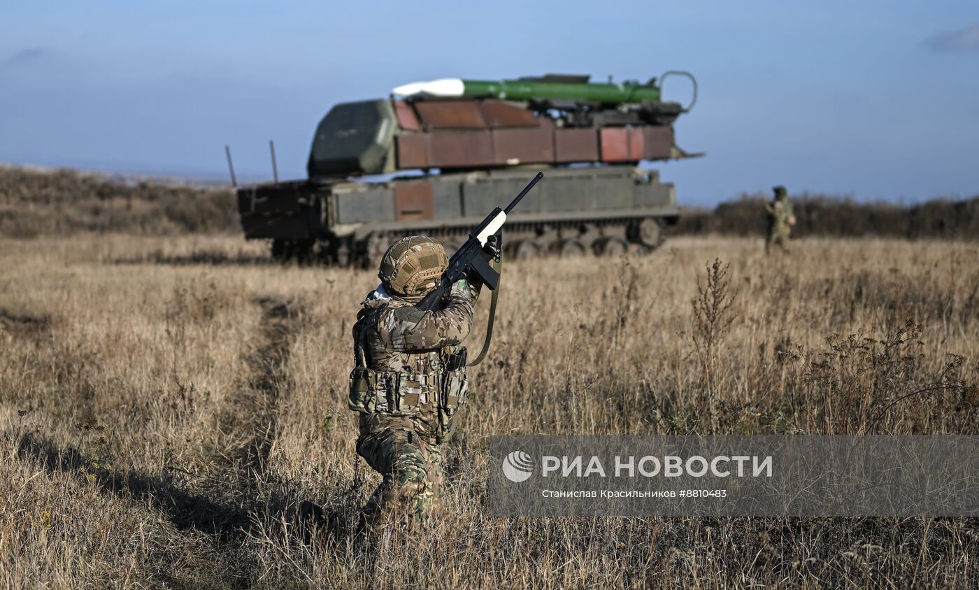 Боевое дежурство расчета "БУК-М2" группировки войск "Центр" на Красноармейском направлении