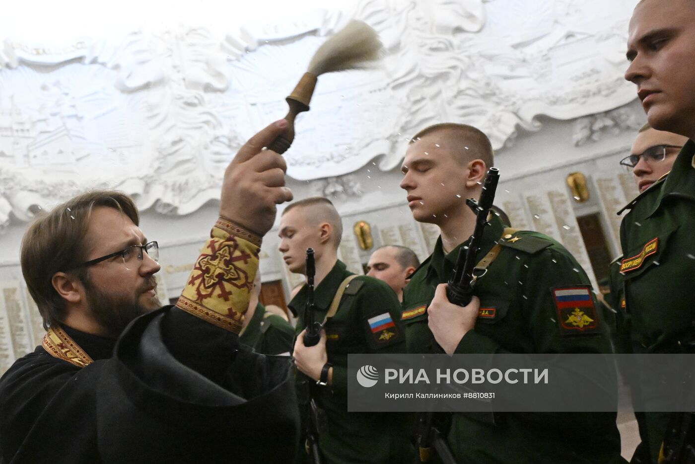 Новобранцы Преображенского полка приняли присягу в Музее Победы