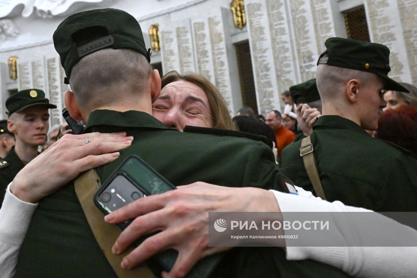 Новобранцы Преображенского полка приняли присягу в Музее Победы