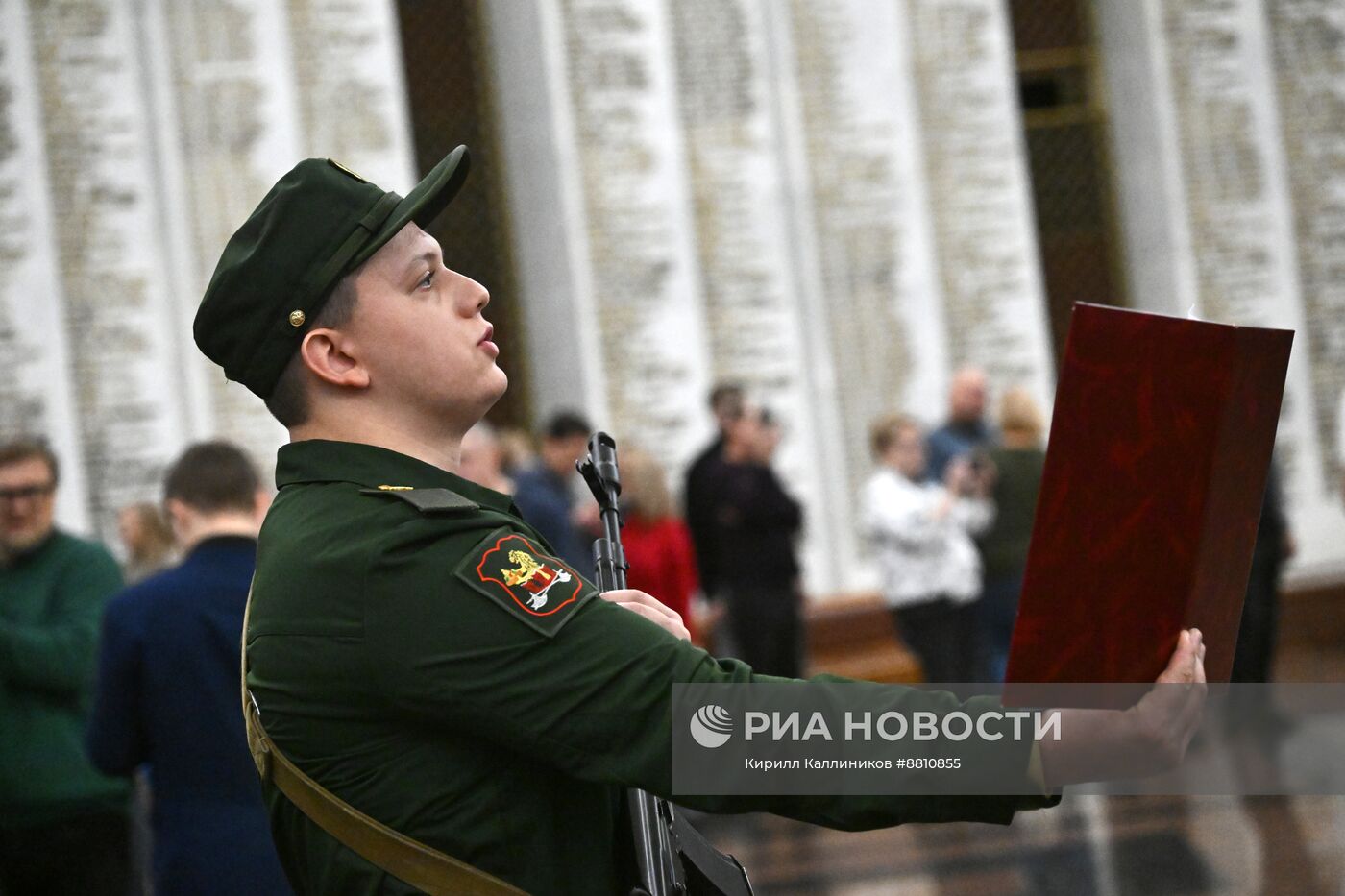 Новобранцы Преображенского полка приняли присягу в Музее Победы