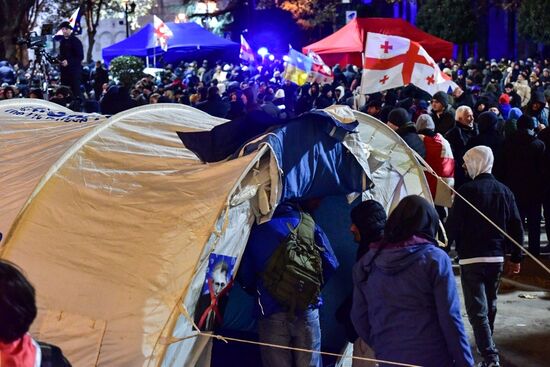 Митинг оппозиции в Тбилиси