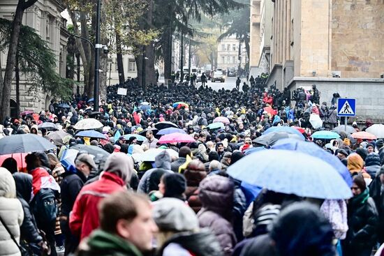 Митинг оппозиции в Тбилиси