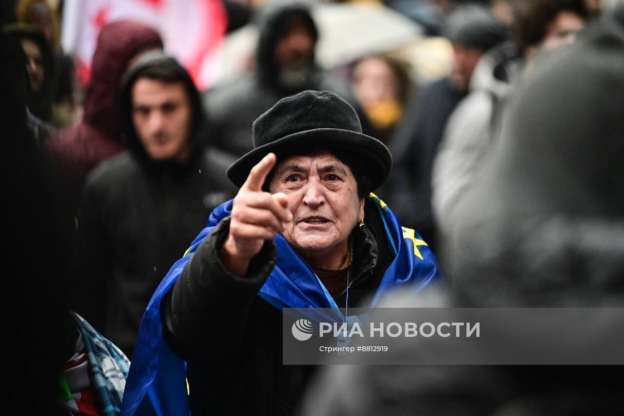 Митинг оппозиции в Тбилиси