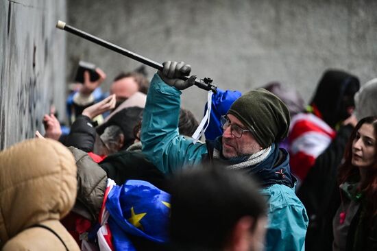 Митинг оппозиции в Тбилиси