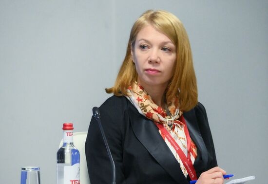 IV КМУ-2024. Госзадание 2.0 – Химия: от суверенитета к технологическому лидерству
Екатерина Чабан, руководитель направления научно-технического сотрудничества, директор по перспективным направлениям, Государственная корпорация по атомной энергии "Росатом" Место: Россия, Федеральная территория "Сириус". Автор: Григорий Сысоев. IV КМУ-2024. Госзадание 2.0 – Химия: от суверенитета к технологическому лидерству