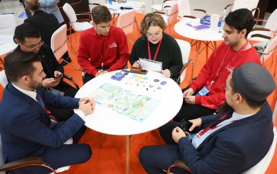 IV КМУ-2024. Работа лектория в зоне "Площадь Ноц"