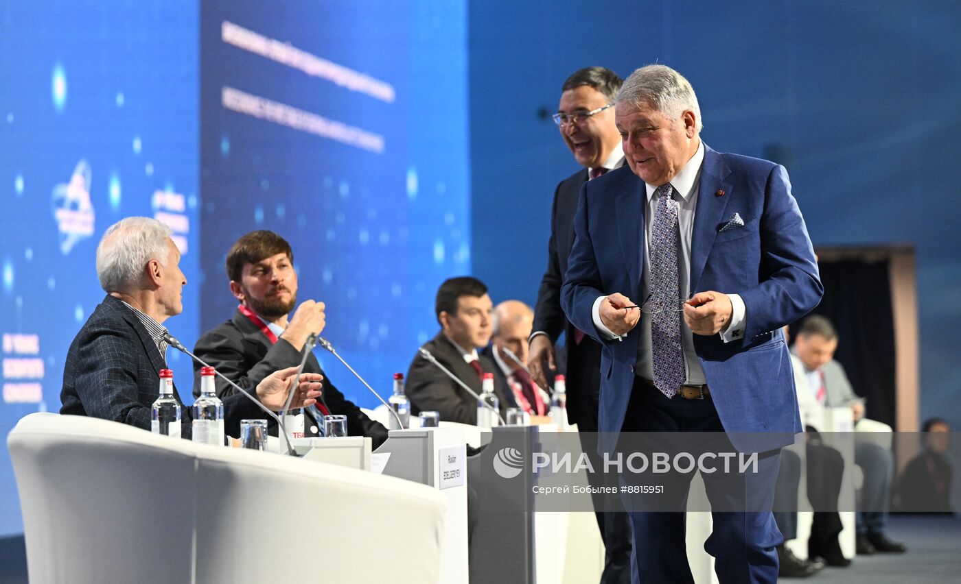 IV КМУ-2024. Биоэкономика: первый этап создания природоподобной техносферы