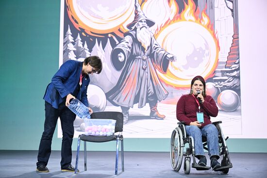 IV КМУ-2024. Финал университетской лиги битв "Science slam"
Екатерина Дорошенко, Тихоокеанский государственный университет (ТОГУ) Место: Россия, Федеральная территория "Сириус". Автор: Сергей Бобылев. IV КМУ-2024. Финал университетской лиги битв "Science slam"