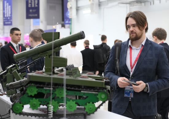 IV КМУ-2024. Работа конгресса Место: Россия, Федеральная территория "Сириус". Автор: Максим Богодвид. IV КМУ-2024. Работа конгресса