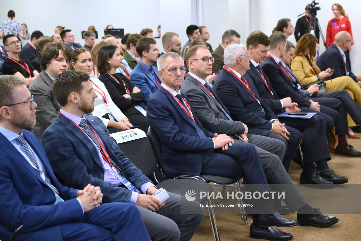 IV КМУ-2024. Работа в кооперации: новая модель студенческих конструкторских бюро для решения задач промышленности