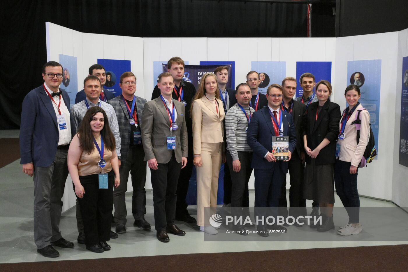 IV КМУ-2024. Сеанс одновременной игры в шахматы с чемпионкой России А. Журовой