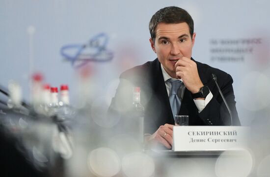 IV КМУ-2024. Заседание Координационного комитета по проведению в России Десятилетия науки и технологий
Денис Секиринский, заместитель министра науки и высшего образования РФ Место: Россия, Федеральная территория "Сириус". Автор: Александр Вильф. IV КМУ-2024. Заседание Координационного комитета по проведению в России Десятилетия науки и технологий