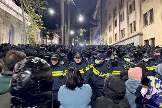 Акция протеста оппозиции в Тбилиси