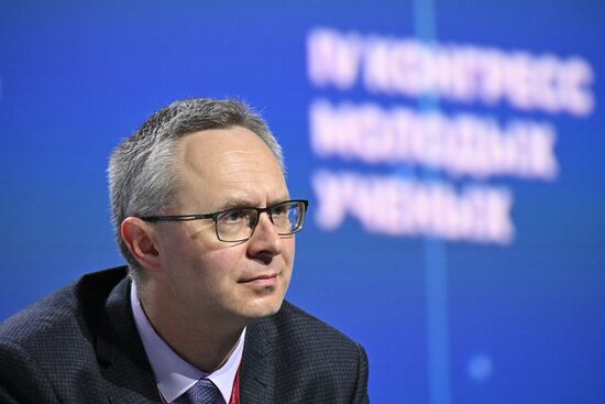IV КМУ-2024. Математические центры России: фундамент национального технологического лидерства
Сергей Горчинский, заместитель директора, Математический институт имени В.А. Стеклова РАН Место: Россия, Федеральная территория "Сириус". Автор: Сергей Бобылев. IV КМУ-2024. Математические центры России: фундамент национального технологического лидерства