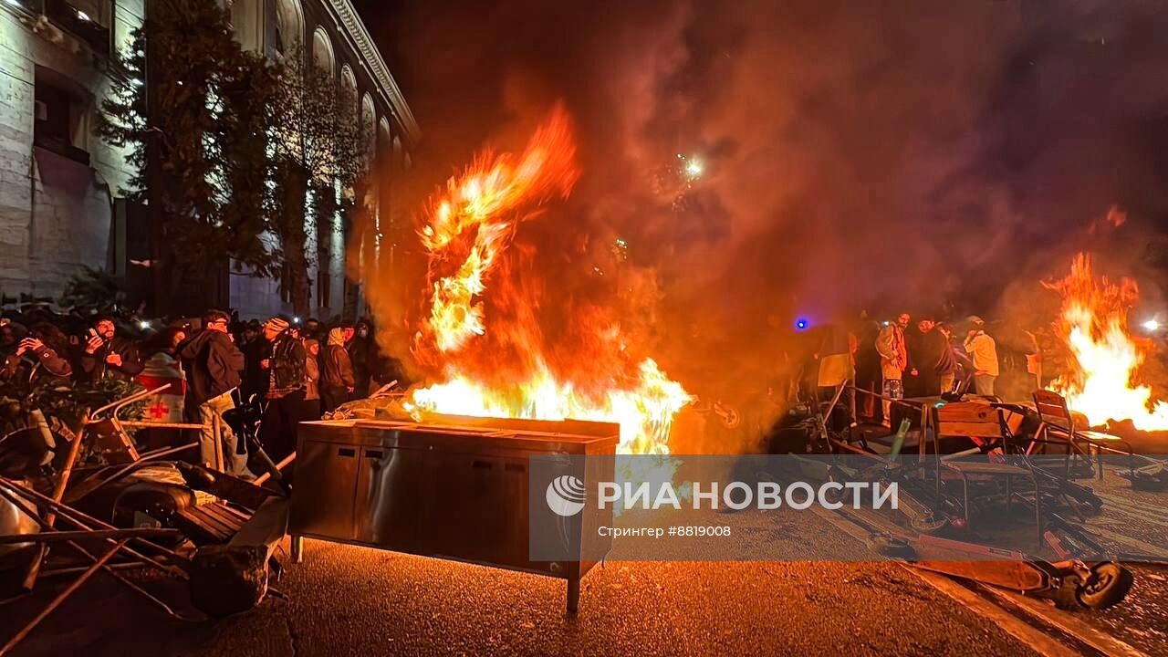 Акция протеста оппозиции в Тбилиси