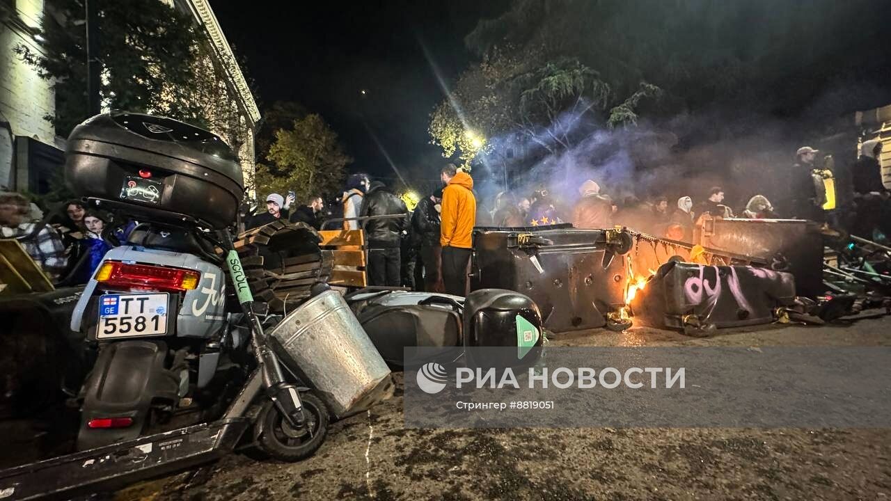 Акция протеста оппозиции в Тбилиси