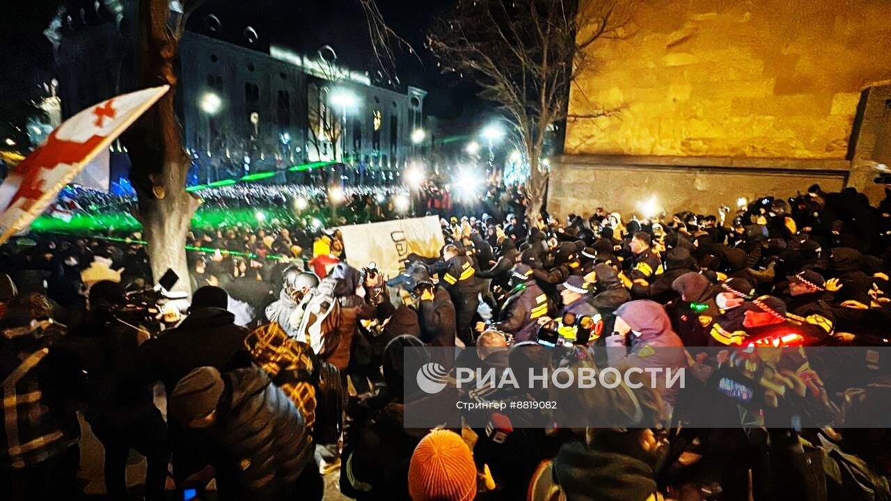 Акция протеста оппозиции в Тбилиси