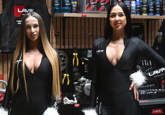 Выставки, посвященные путешествиям и активным видам спорта