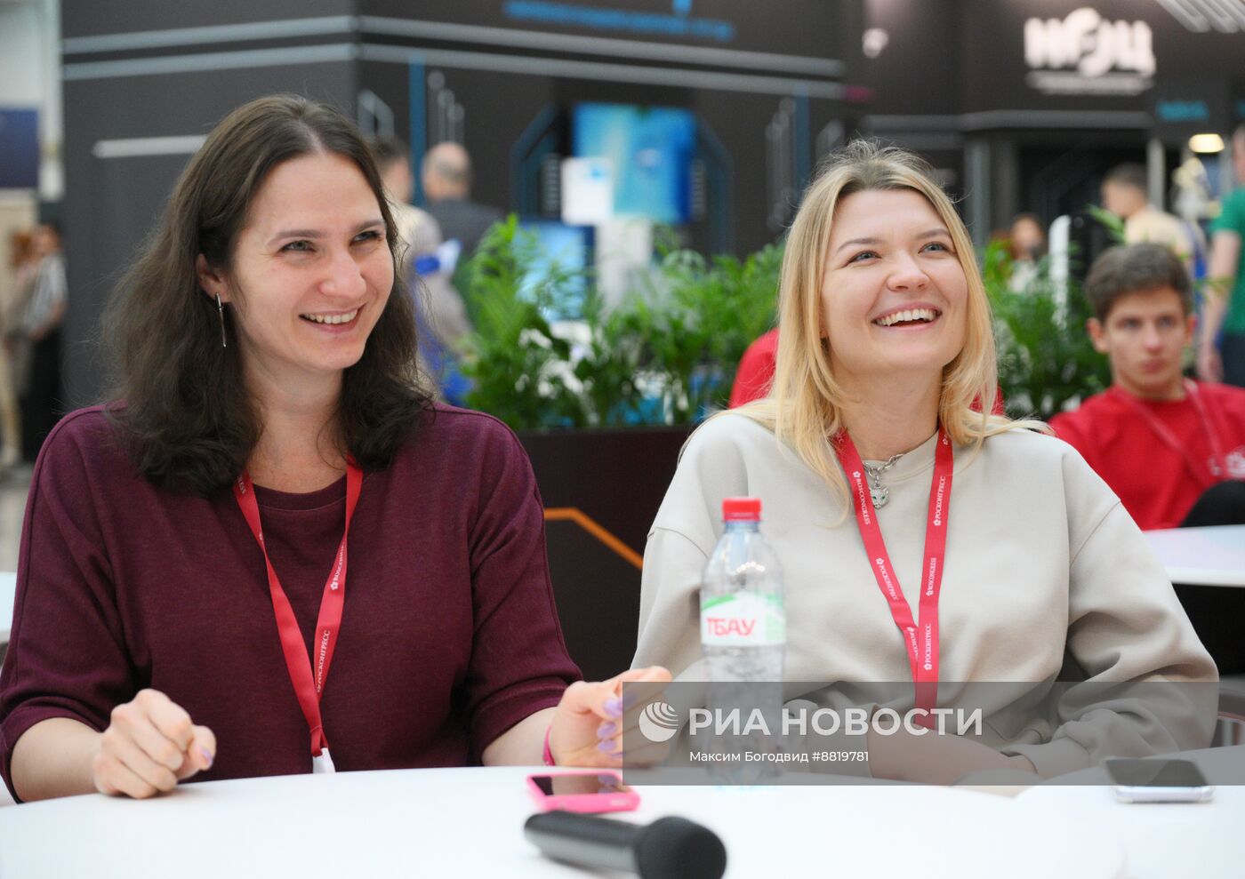 IV КМУ-2024. Работа лектория в зоне "Площадь Ноц"