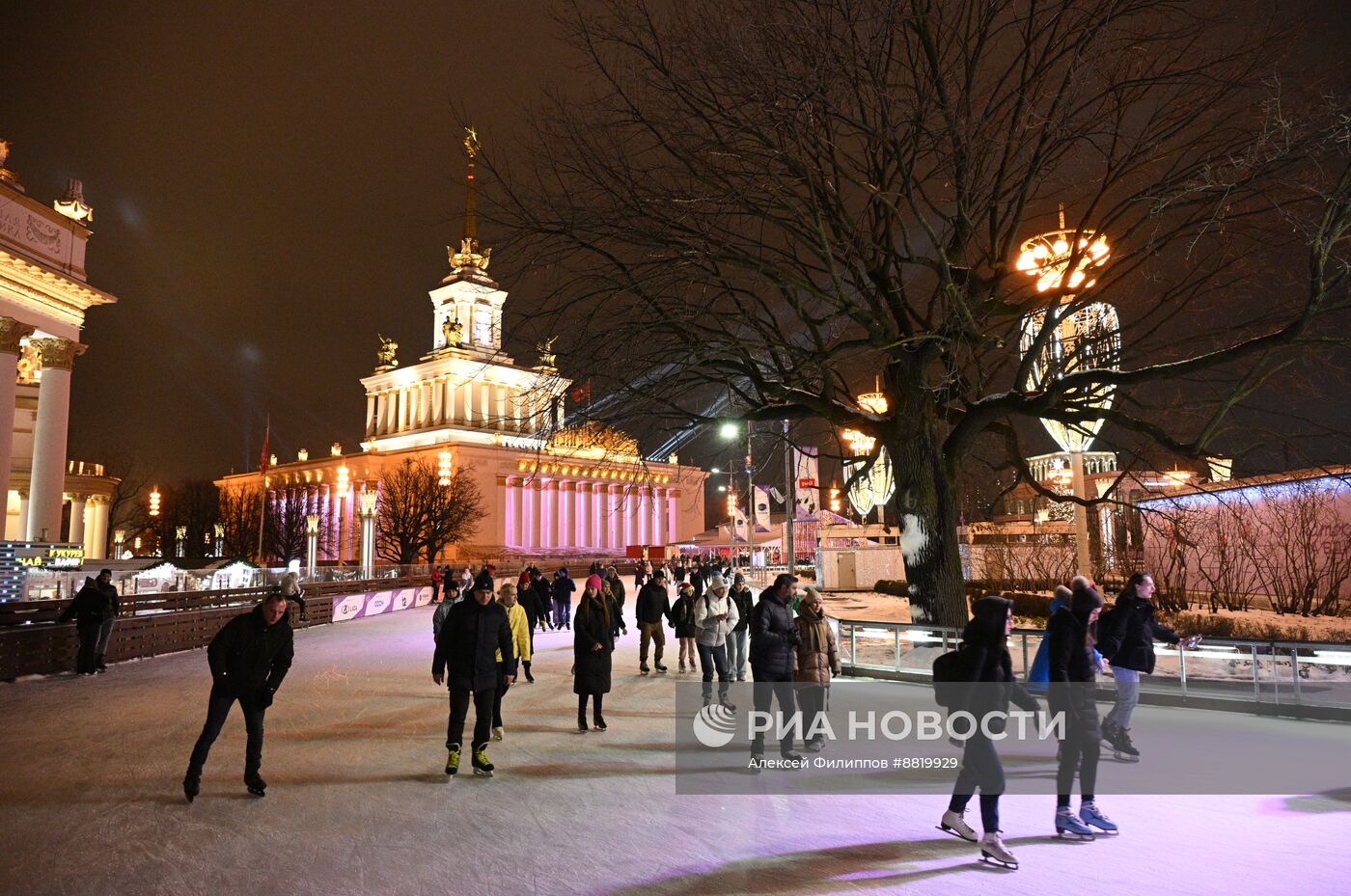 Открытие катка на ВДНХ 