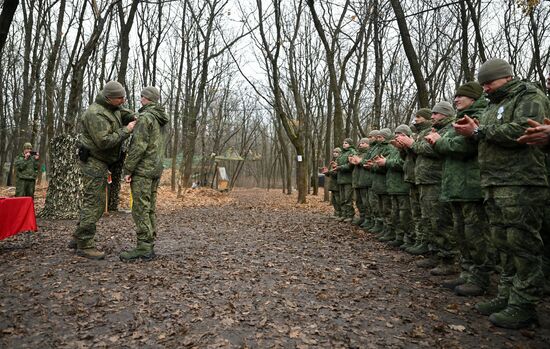 Награждение военнослужащих 90-й танковой дивизии ЦВО