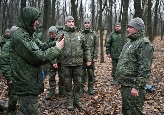 Награждение военнослужащих 90-й танковой дивизии ЦВО