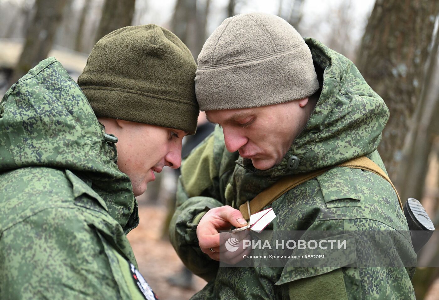 Награждение военнослужащих 90-й танковой дивизии ЦВО