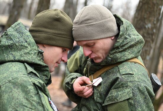 Награждение военнослужащих 90-й танковой дивизии ЦВО