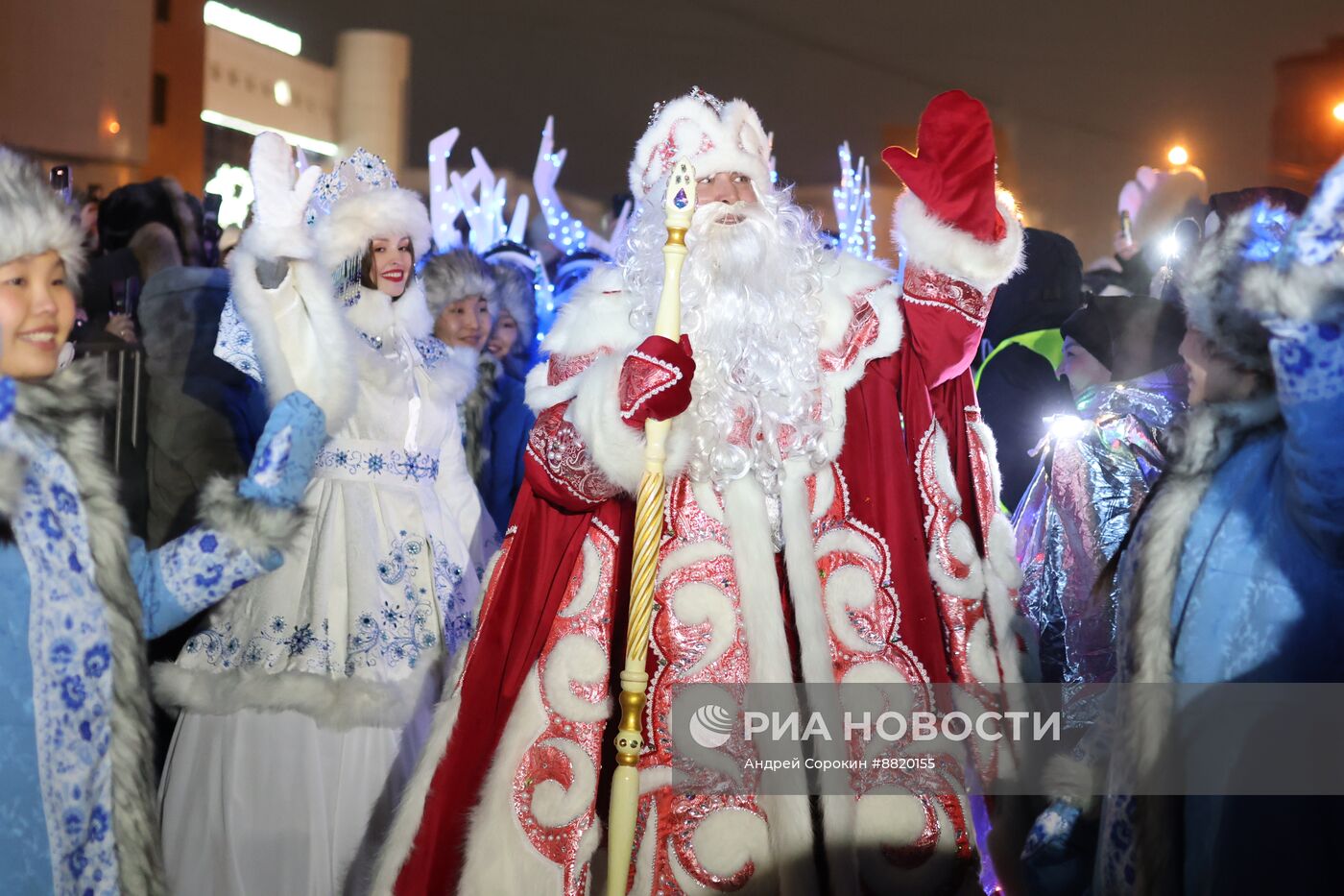 Зажжение огней первой в России новогодней елки