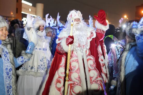 Зажжение огней первой в России новогодней елки