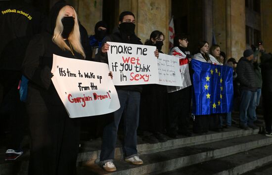 Акция протеста оппозиции в Тбилиси